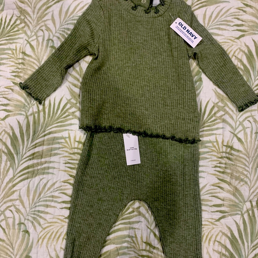 Old navy girl set